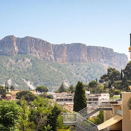 De L'église Par Dodo à Apartamento
